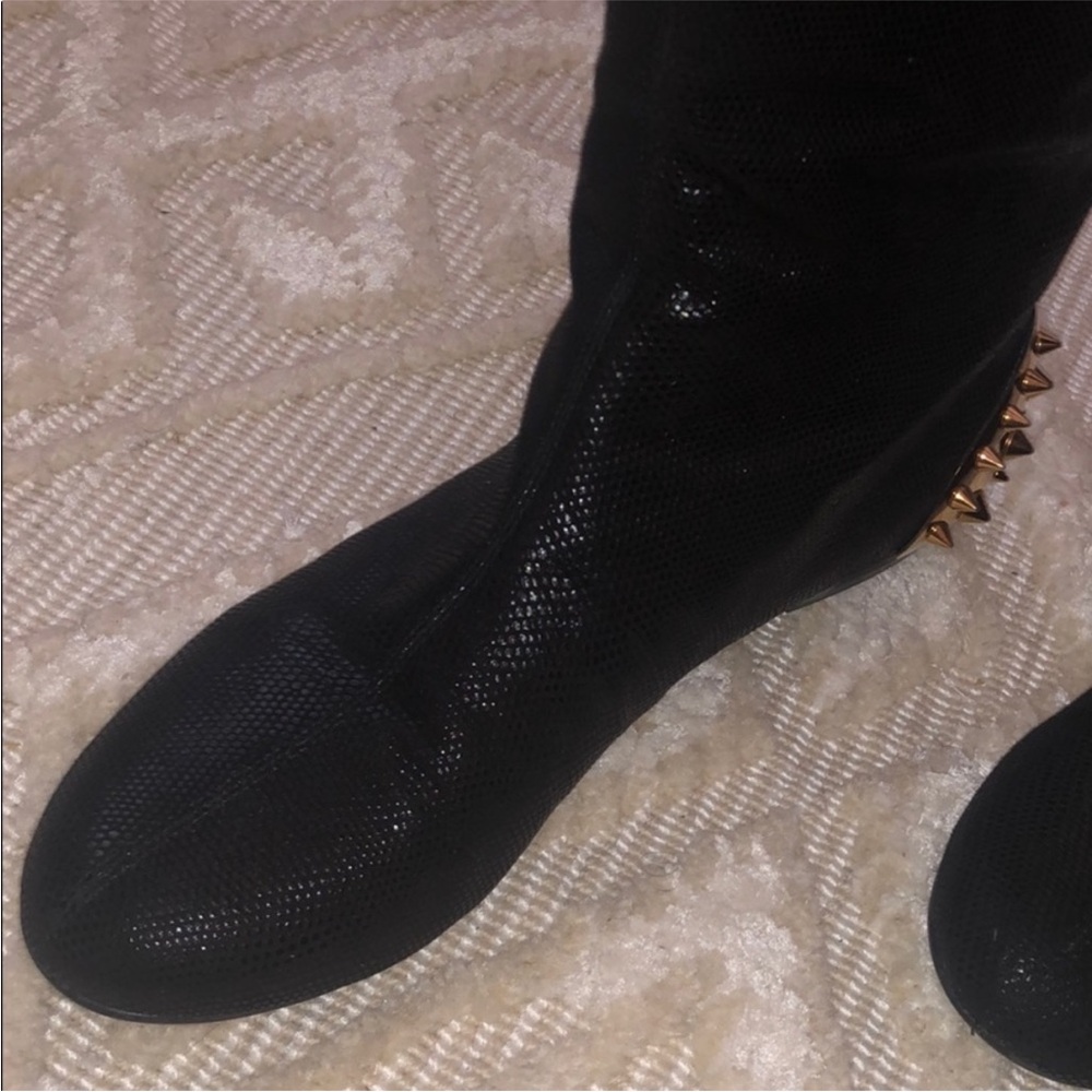 ✨🖤 Giuseppe Zanotti Black shiny textured
Leather Boot🖤✨ - Picture 7 of 16